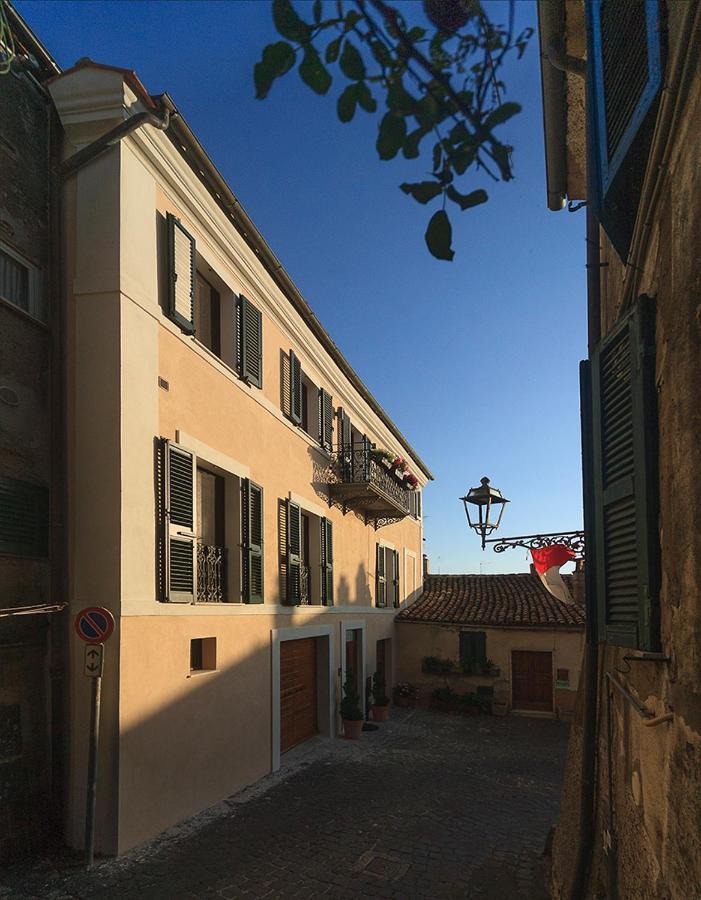 Farnese Dimo' Re Bed & Breakfast エクステリア 写真